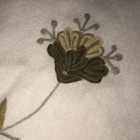 Vintage floral embroidered fabric - Picture 5 of 6